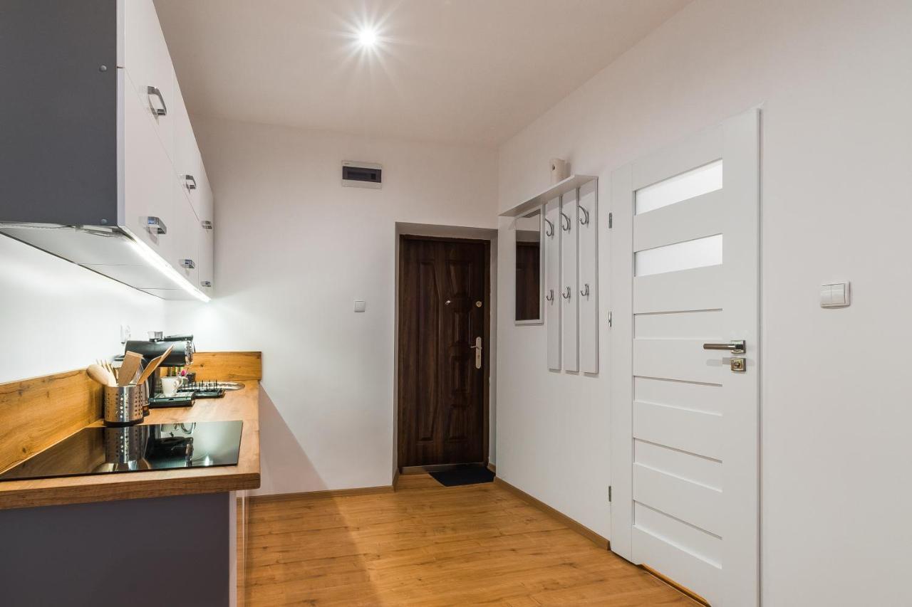 Apartament Srodmiescie แชมิตช์ ภายนอก รูปภาพ