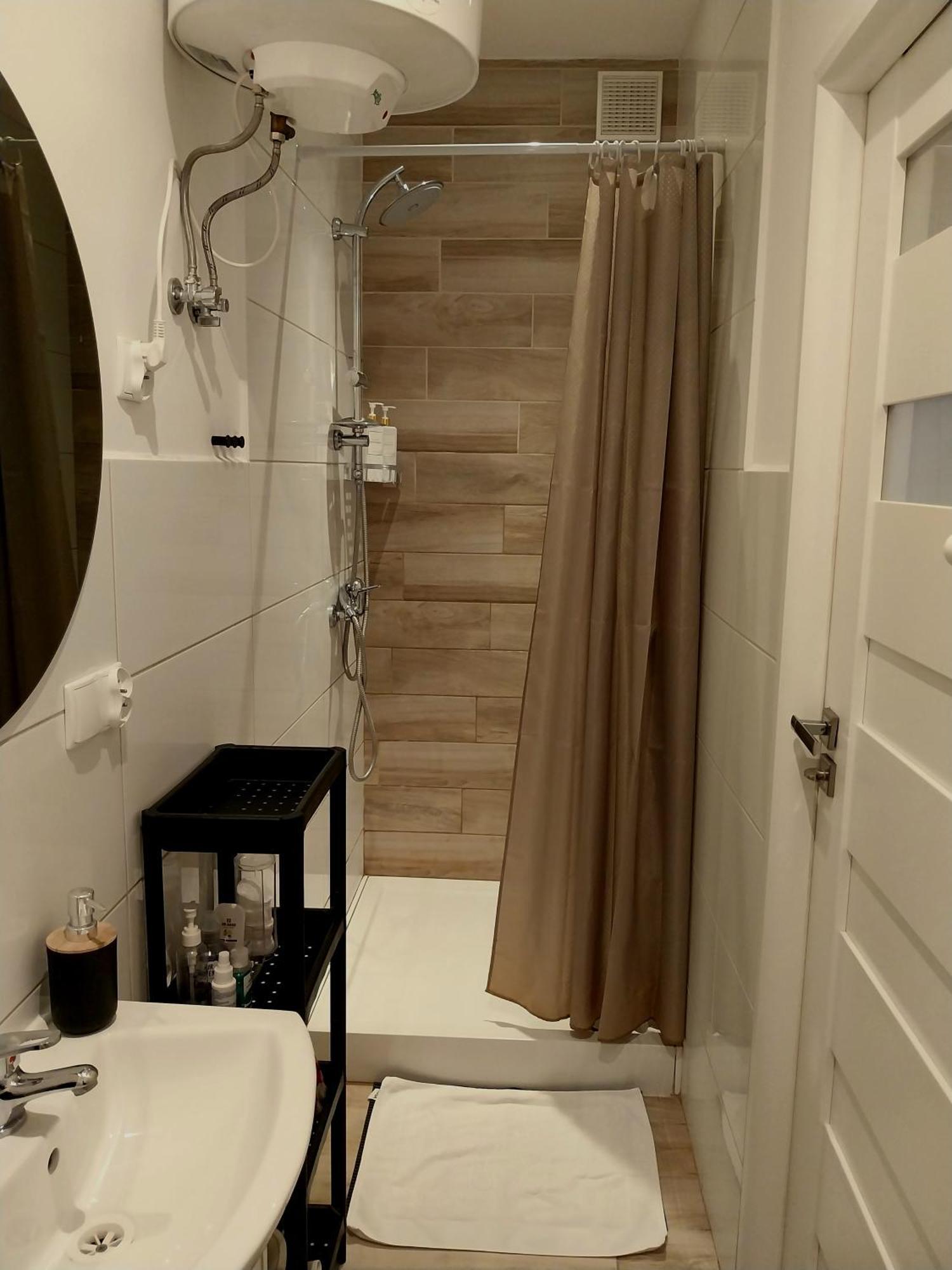 Apartament Srodmiescie แชมิตช์ ภายนอก รูปภาพ
