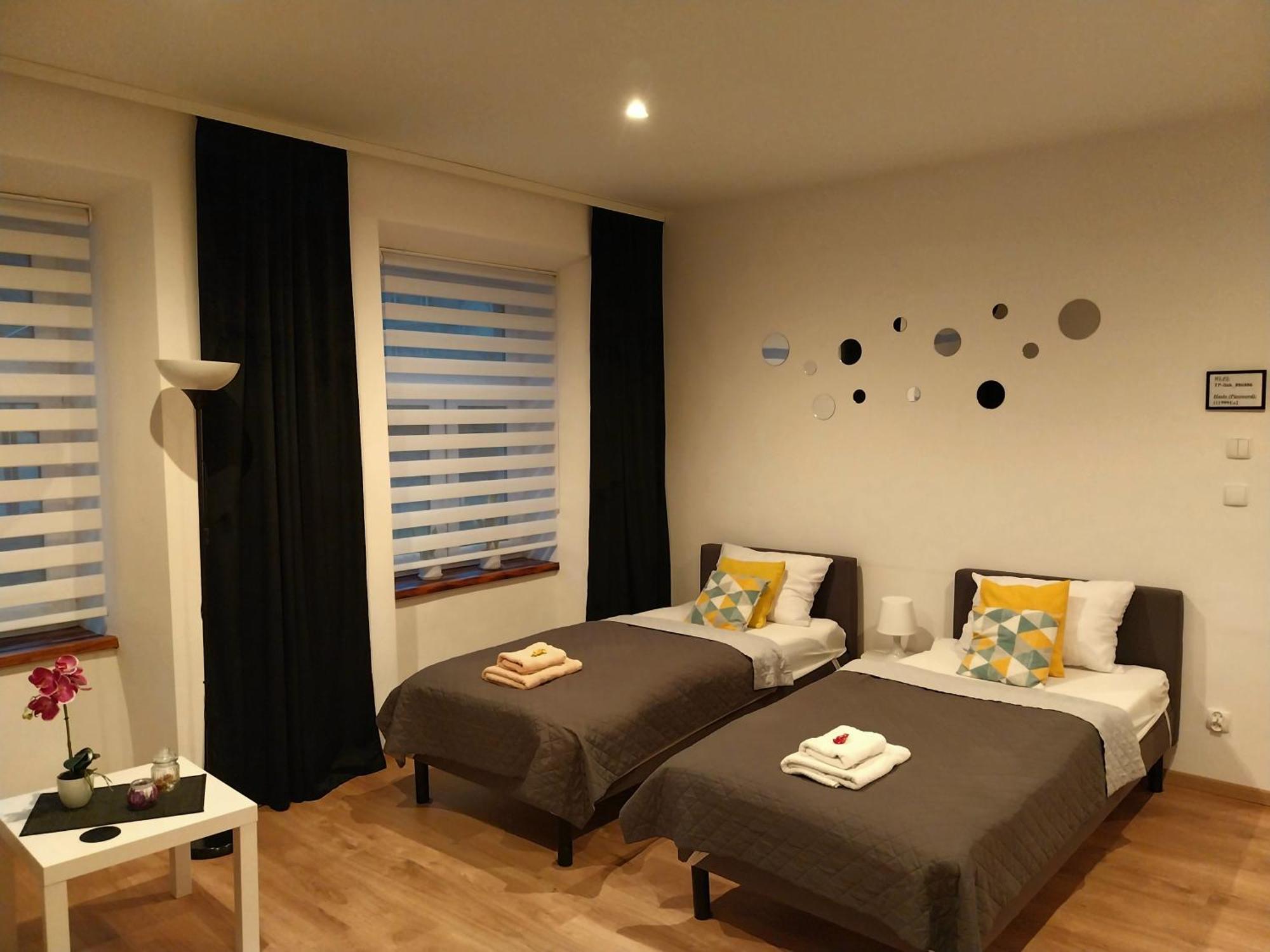 Apartament Srodmiescie แชมิตช์ ภายนอก รูปภาพ